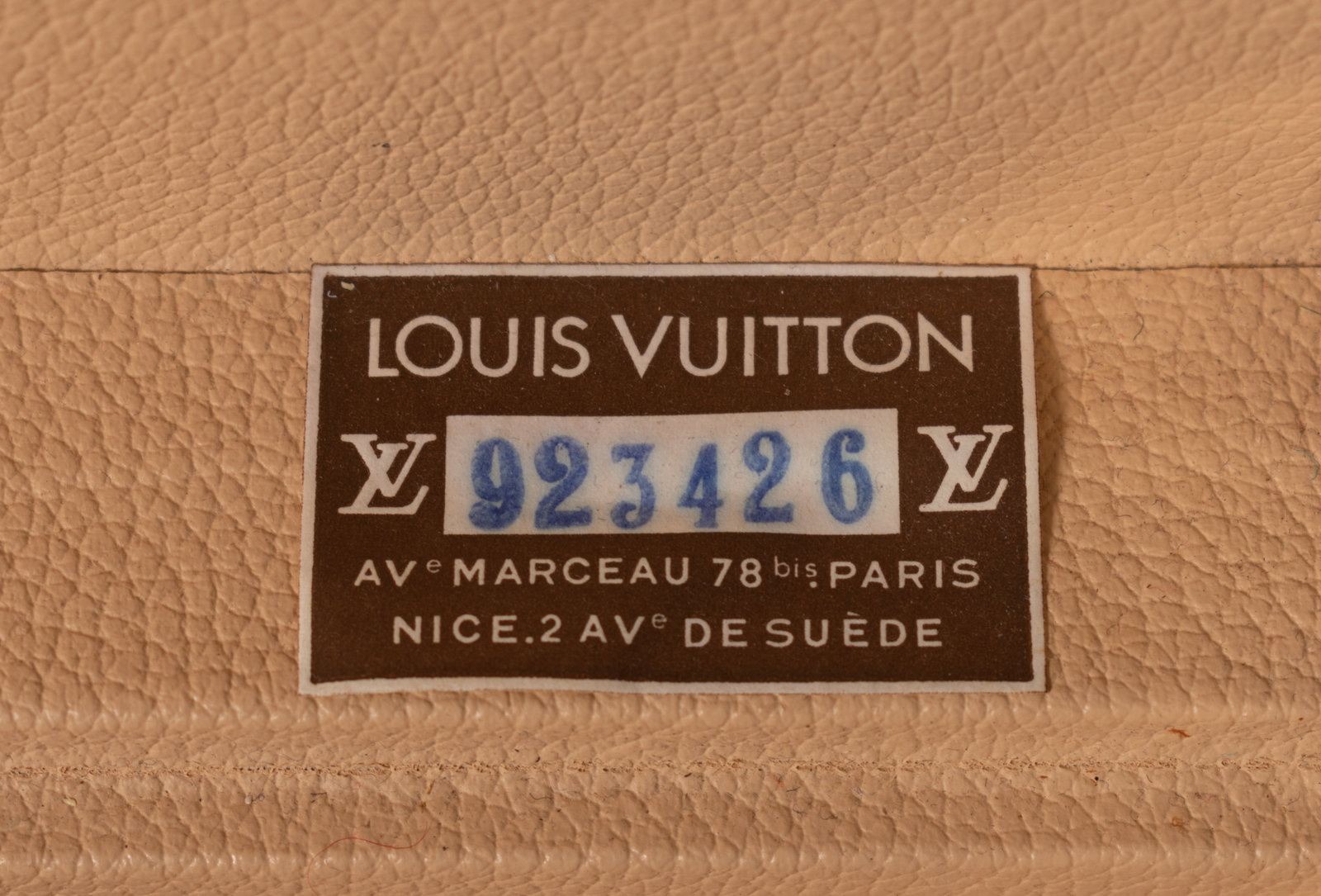 SUITCASE Alzer 80 by Louis Vuitton. - Bukowskis