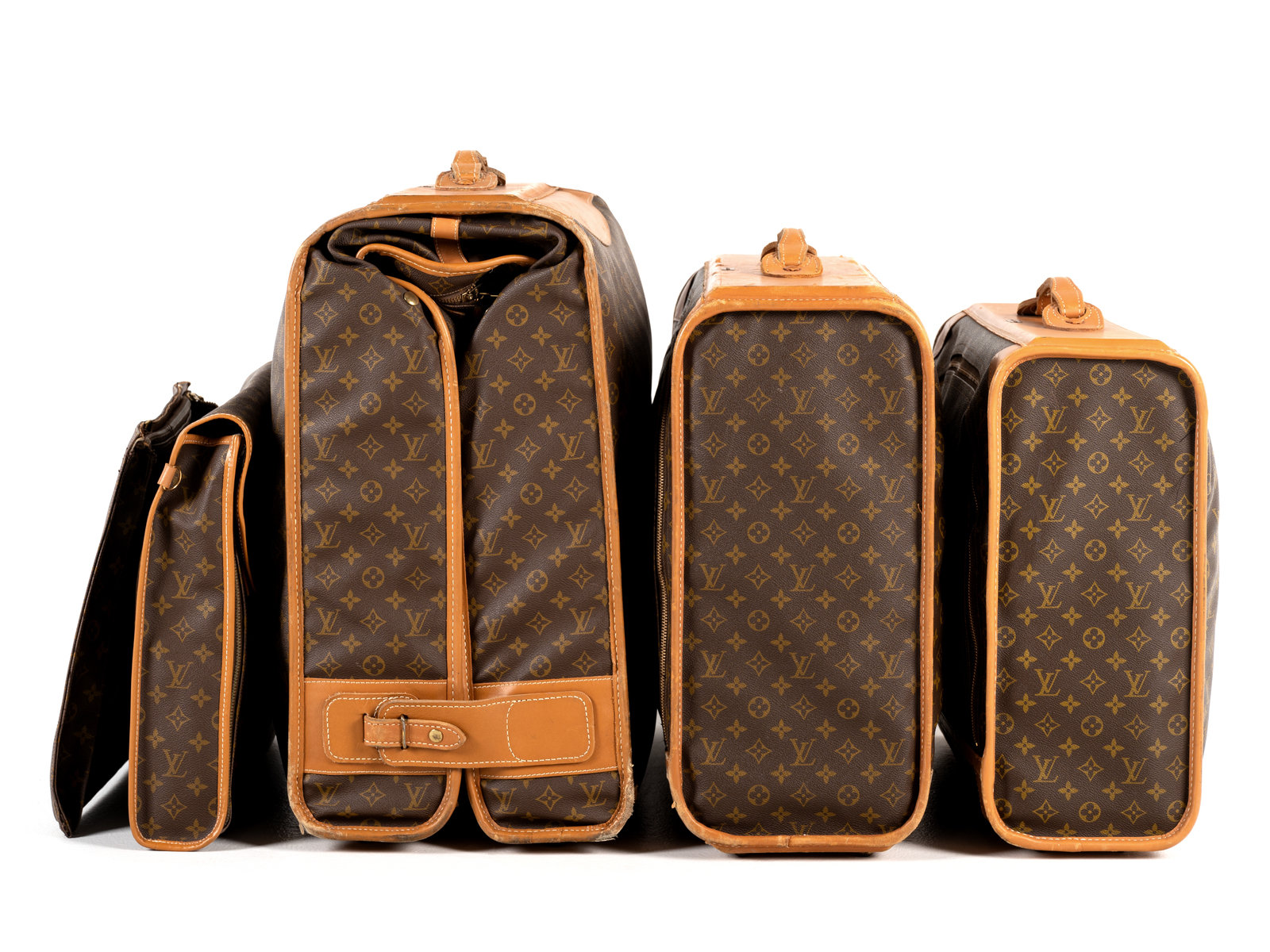 Lot - Louis Vuitton Three Piece Luggage Set