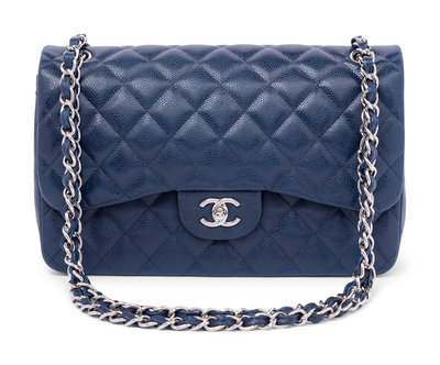 Leather tote Chanel Navy in Leather - 32256451