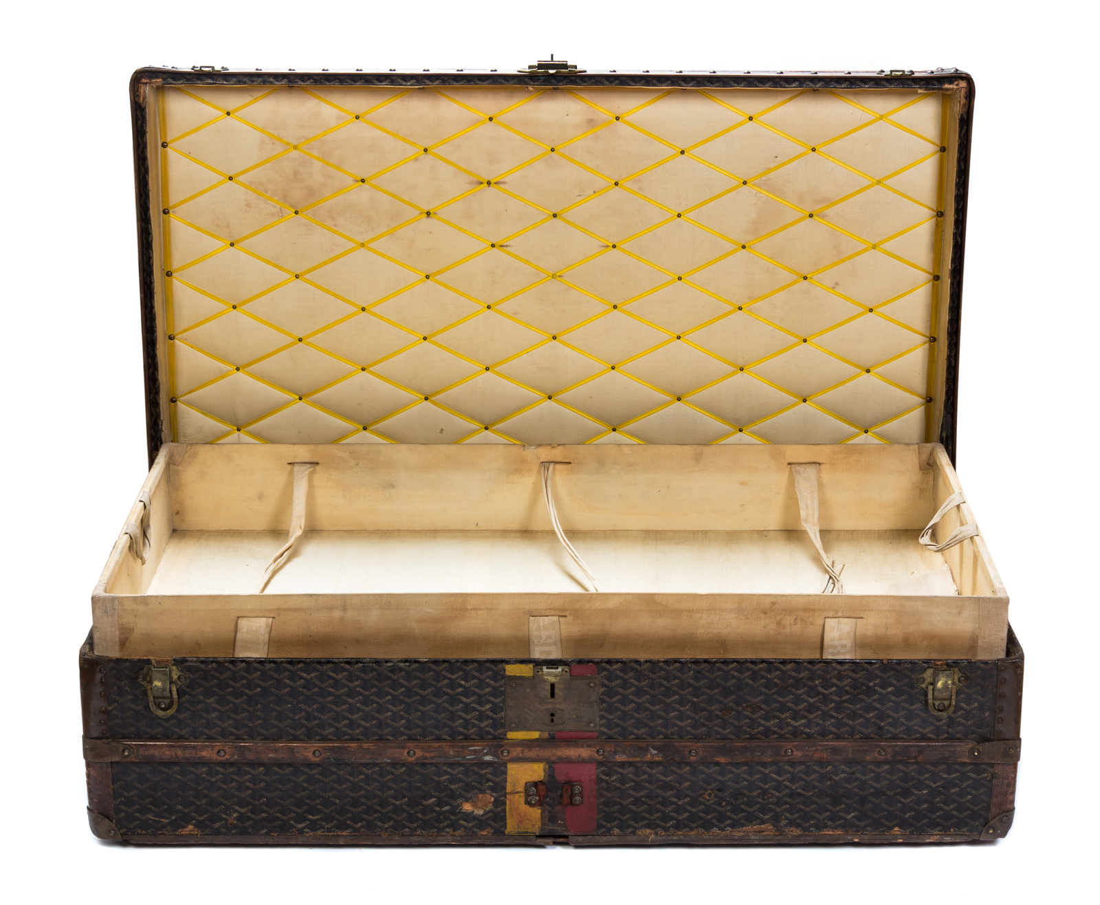 Sold at Auction: LOUIS VUITTON STEAMER TRUNK Exterior with all
