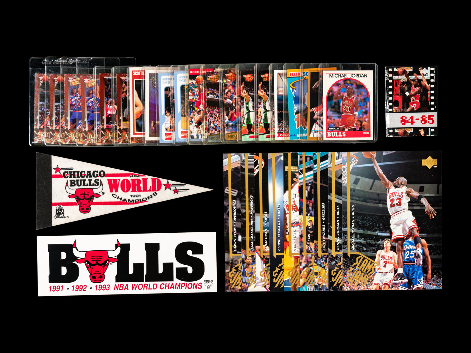 1992-93 BULLPEN Chicago Bulls Official Game Program MICHAEL JORDAN ~ Back 2  Back